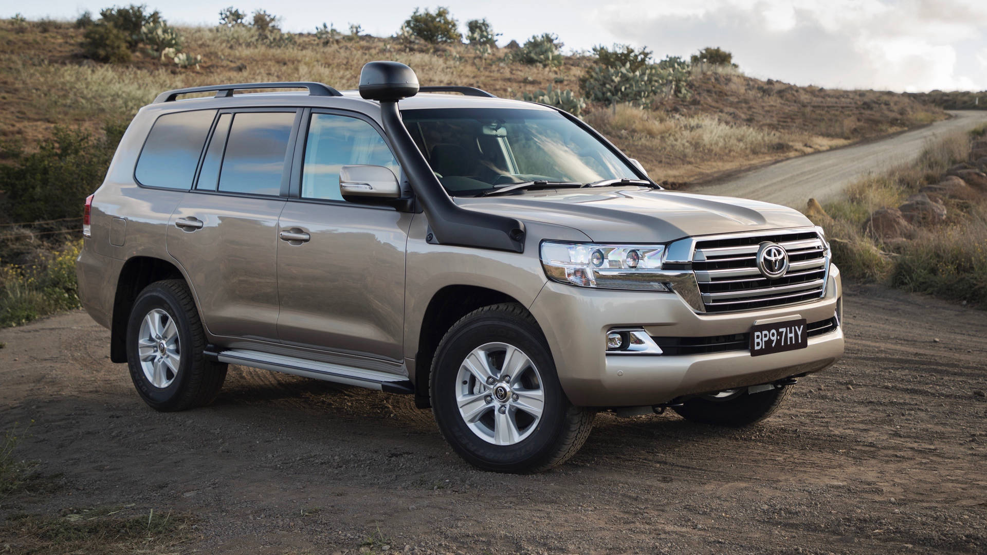Toyota catches mainstream rivals with five-year warranty