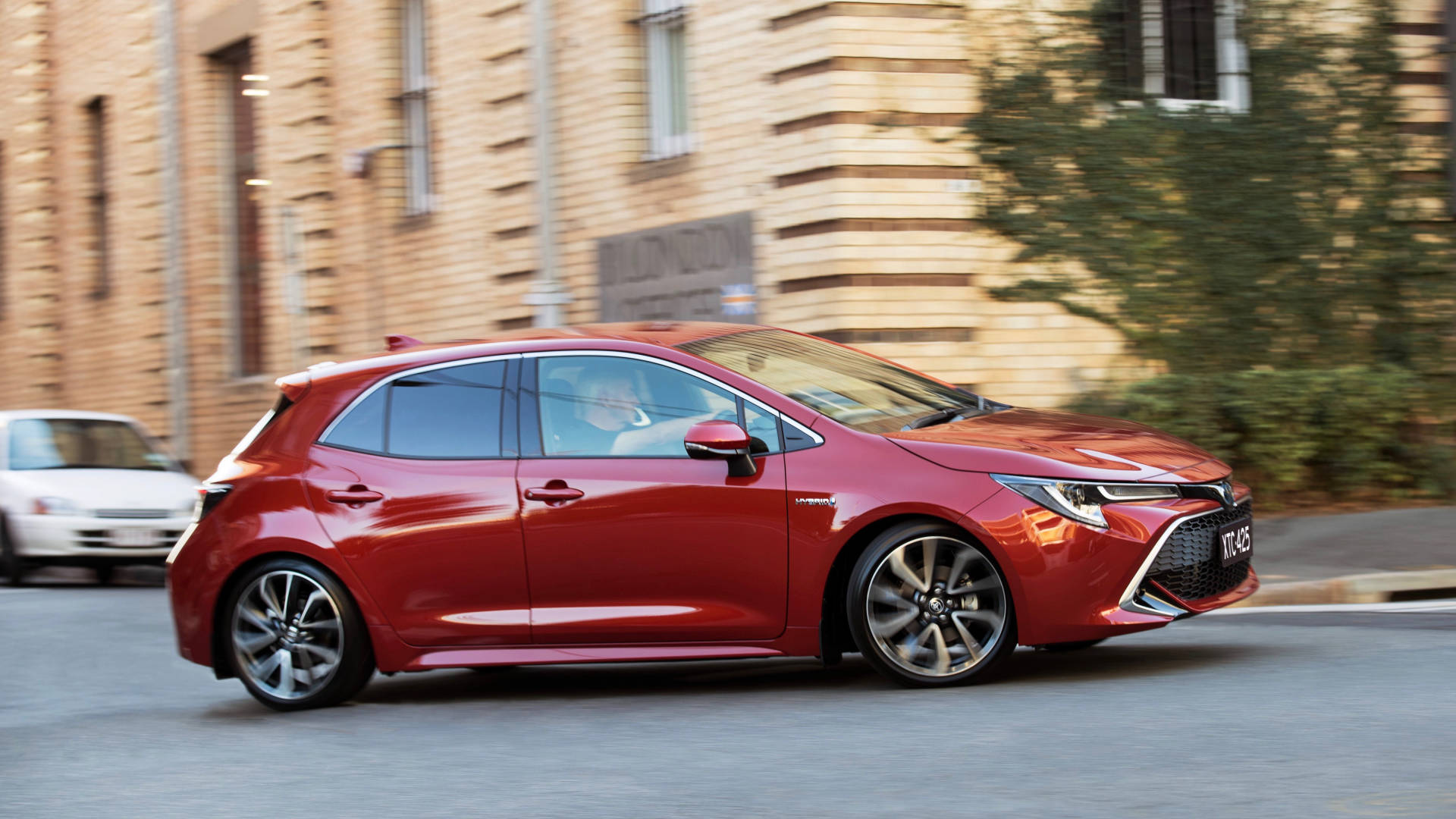 2019 Toyota Corolla ZR hybrid hatch review