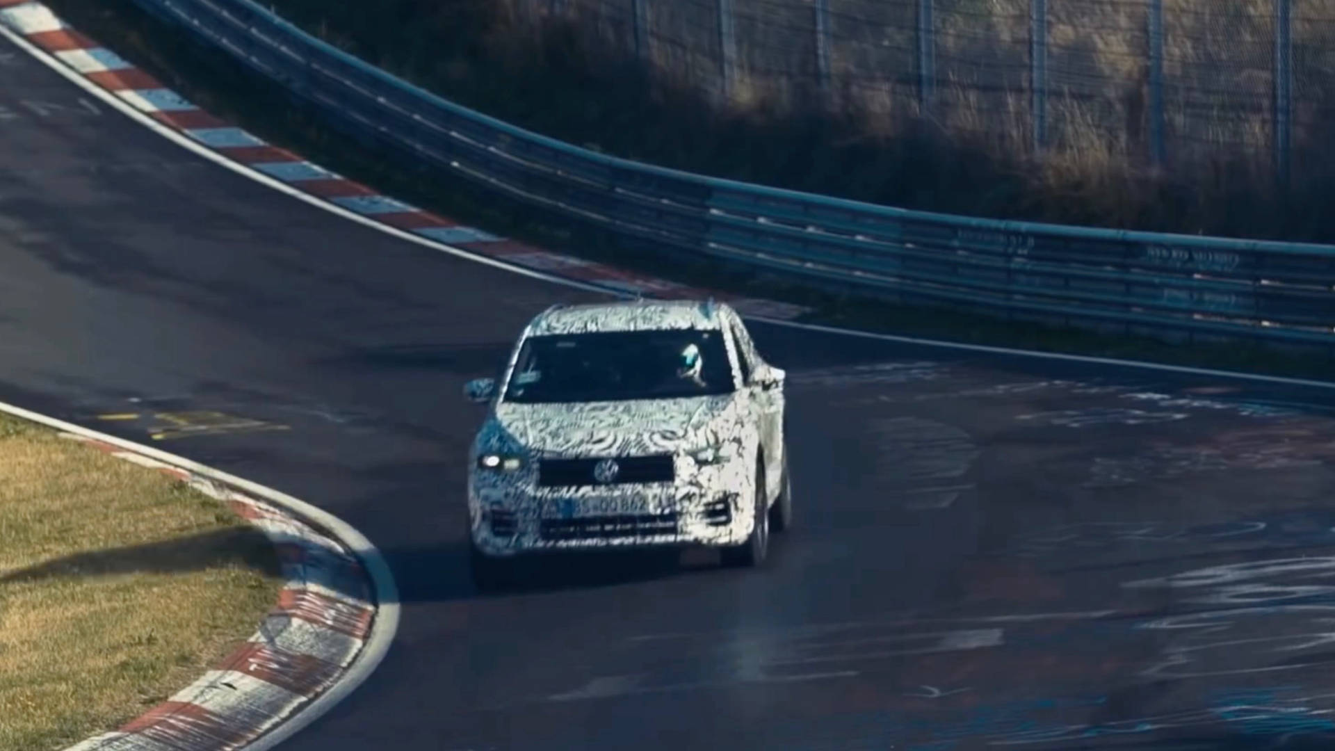 Volkswagen T-Roc R teased before possible Geneva debut