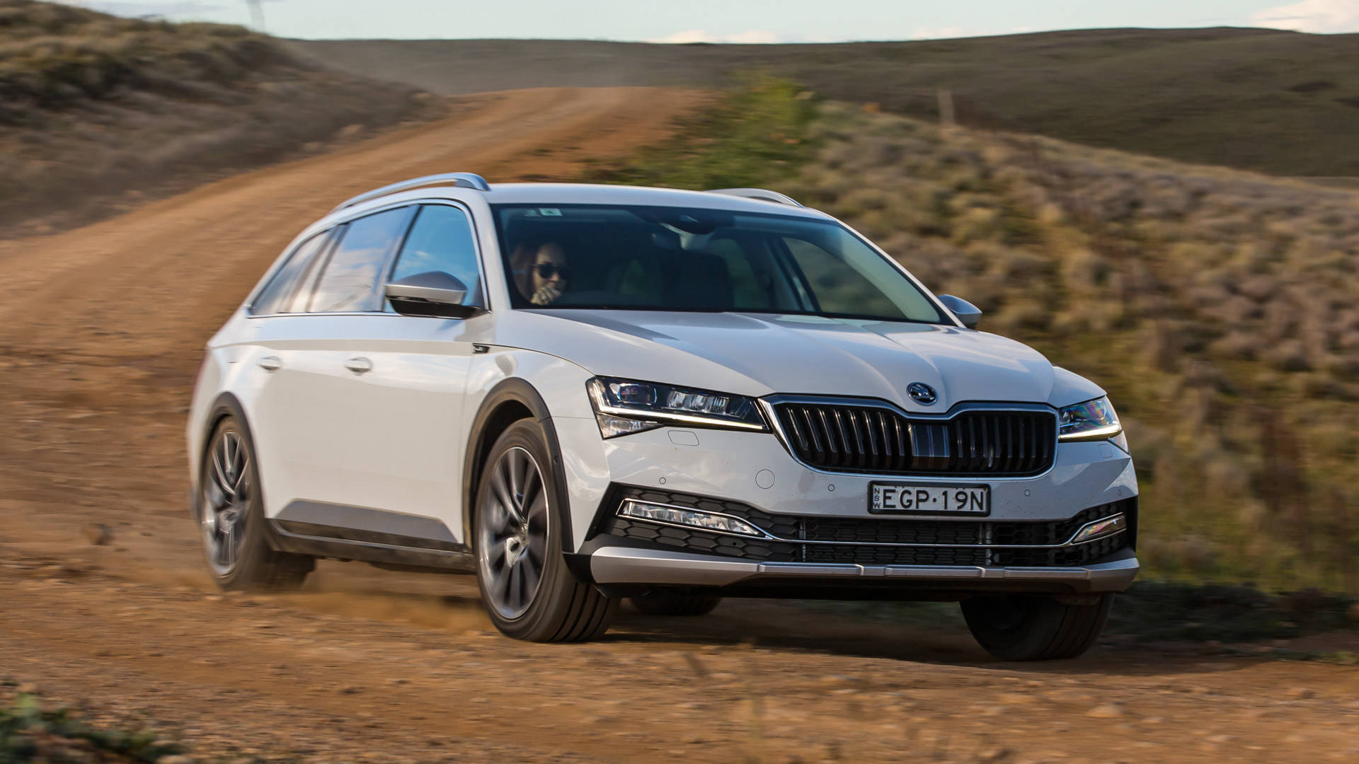 Skoda Superb Scout 200TSI 2020 review