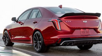 Cadillac CT4-V Blackwing 2021: fire-breathing sedan detailed with 352kW and six-speed manual