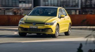 Volkswagen Golf 2022: three years of free servicing included when financed with VW