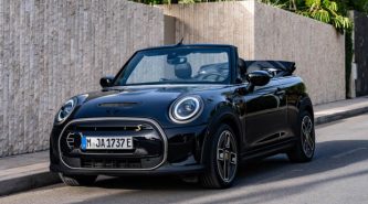 Mini Electric Convertible 2023: drop-top BEV hatch revealed for Europe