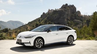 Volkswagen ID7 2024: electric sedan revealed with up to 700 km of range