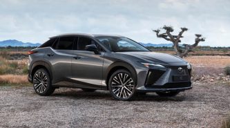Lexus RZ 2023: steering yoke to be added as option