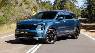 V6 axed by emissions regs! Kia Sorento and Carnival lose bent-six, move to hybrid and diesel only