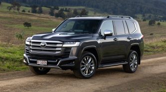 Toyota LandCruiser 300 Hybrid 2026 review